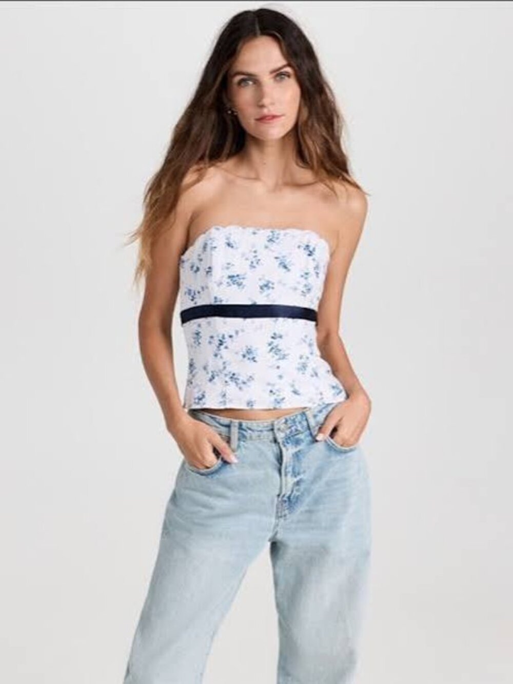 Reformation Evelyn Linen Tube Top Scalloped hem size 6 white blue floral